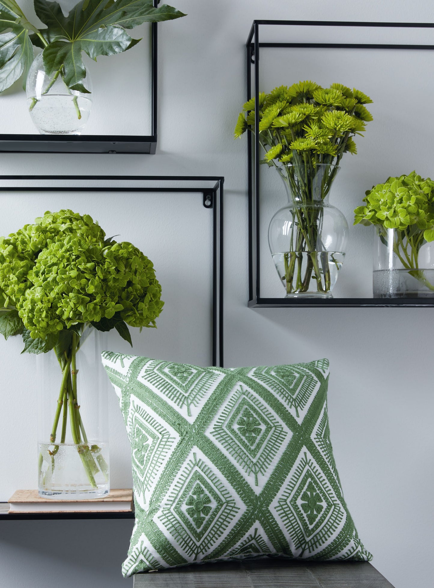 Bellvale - Pillow (Set of 4) - Green / White
